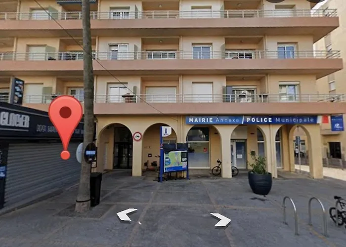 20 Metres De La 아파트 *